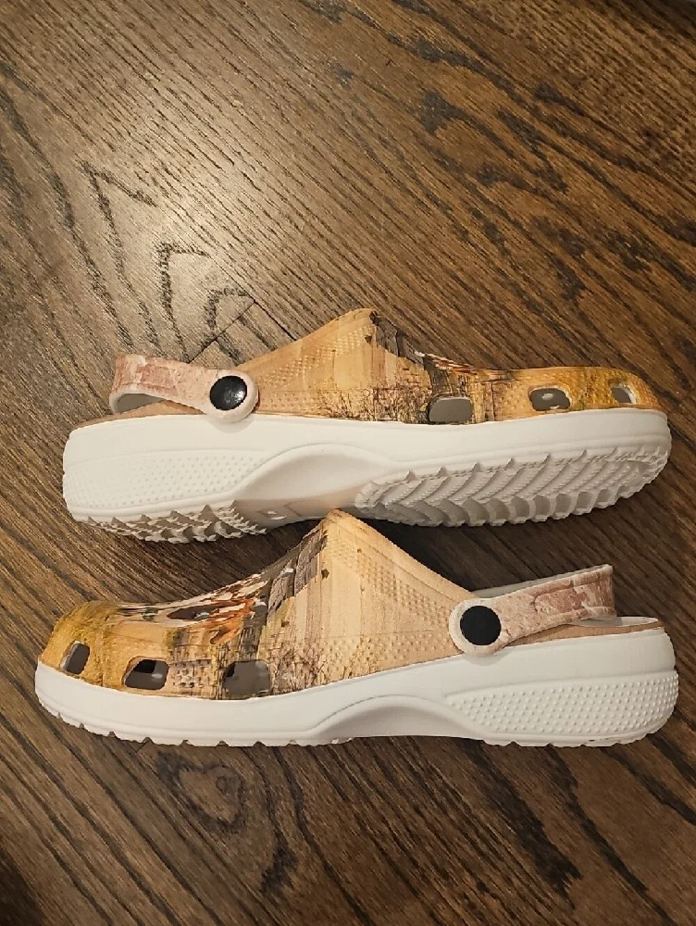 Clog Shoes With Farm Scene And Goats in Tan and White - Picture 6 of 10